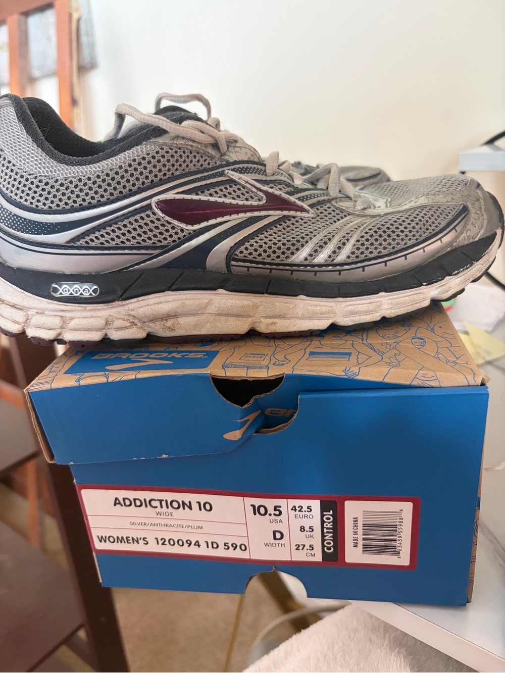 Brooks Running Shoes in Silver, Black & Maroon